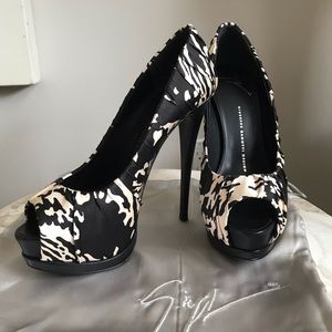 Giuseppe Zanotti black and beige peep toe heel